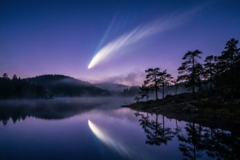 Lyser klarare än fullmånen: När du kan se nästa solstrykande komet och varför den är unik